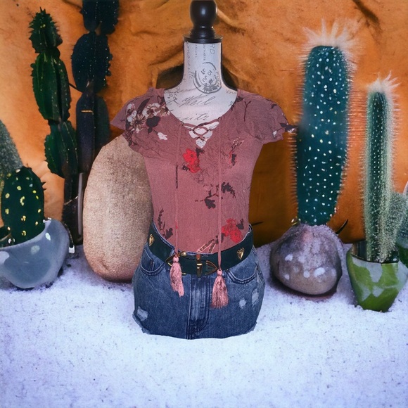 Tillys Blu Pepper Dark Mauve Pink Floral Blouse with Drawstring Tassel Tie - Picture 7 of 16